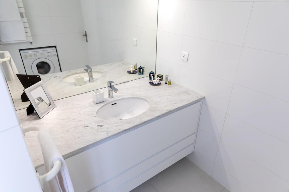 Apartment Orange Vendome - Bright 1-bed Near The Louvre Paris