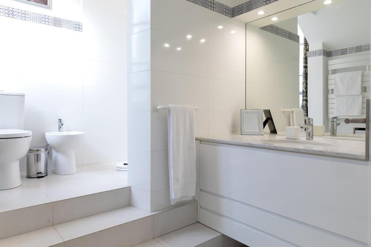 Apartment Orange Vendome - Bright 1-bed Near The Louvre *